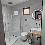 Malo Hotel Ksamil