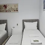 Hotel Malo