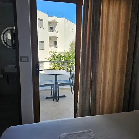 Malo 1 Hotel Ksamil