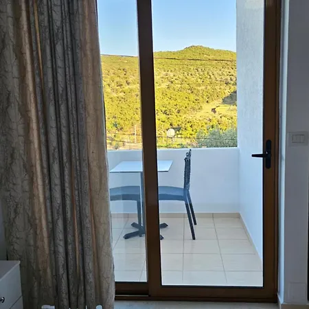 Hotel Malo 1 Ksamil