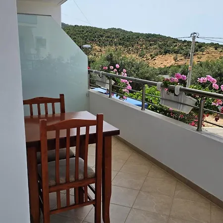 Malo 1 4* Ksamil
