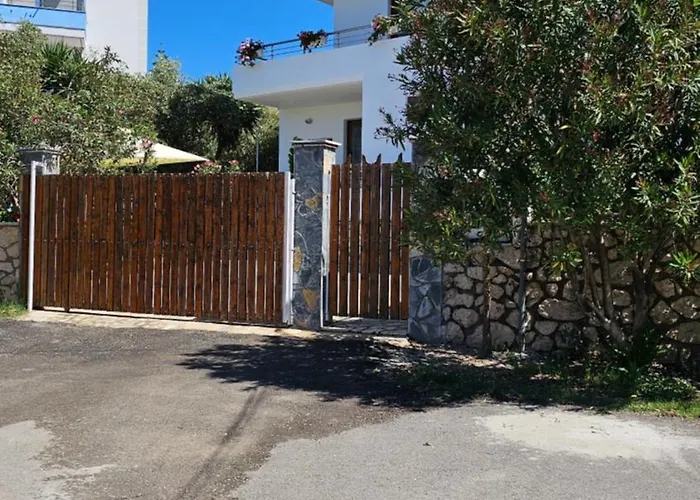 Hotel Malo
